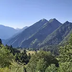 The Strawhouse Under The Mountain Gorgogiri